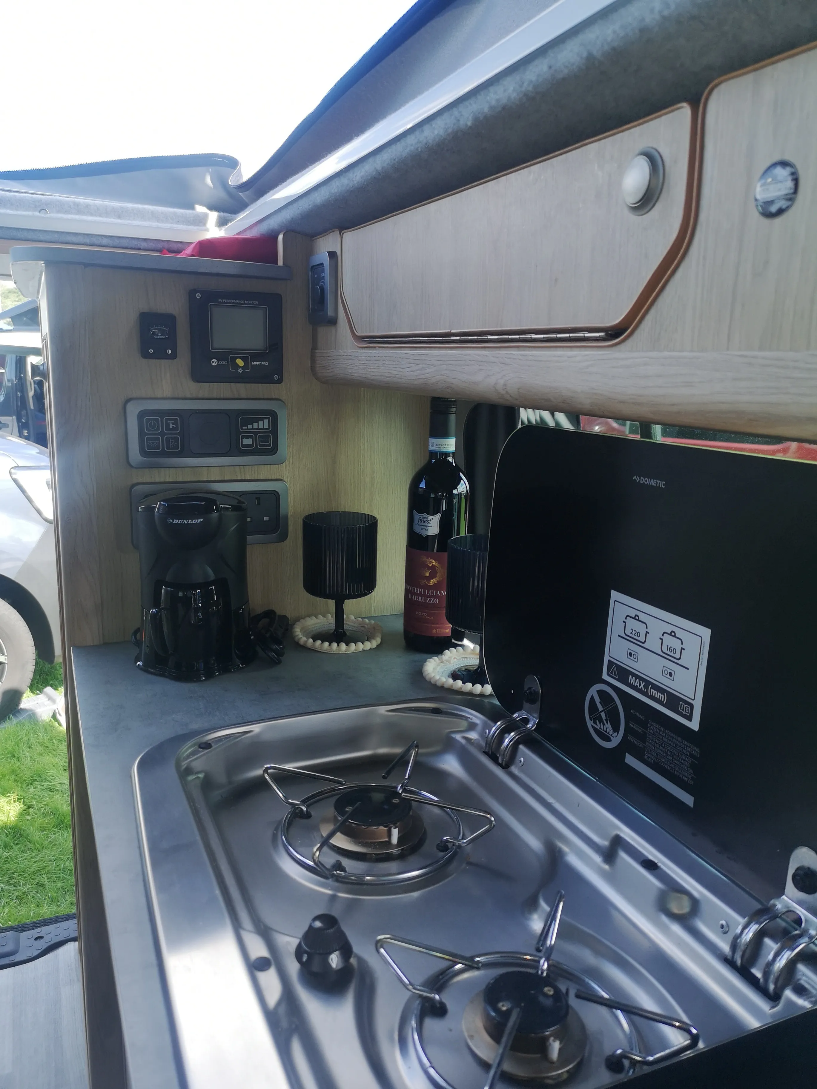 The Mamble Camper van Conversion for the Renault Trafic, Nissan NV300 Fiat Talento